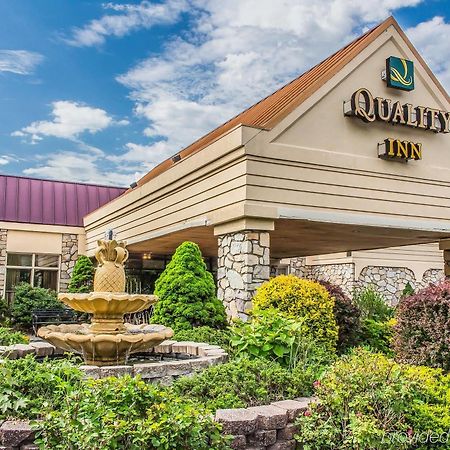 Fairbridge Inn & Suites Poconos Stroudsburg Exterior photo