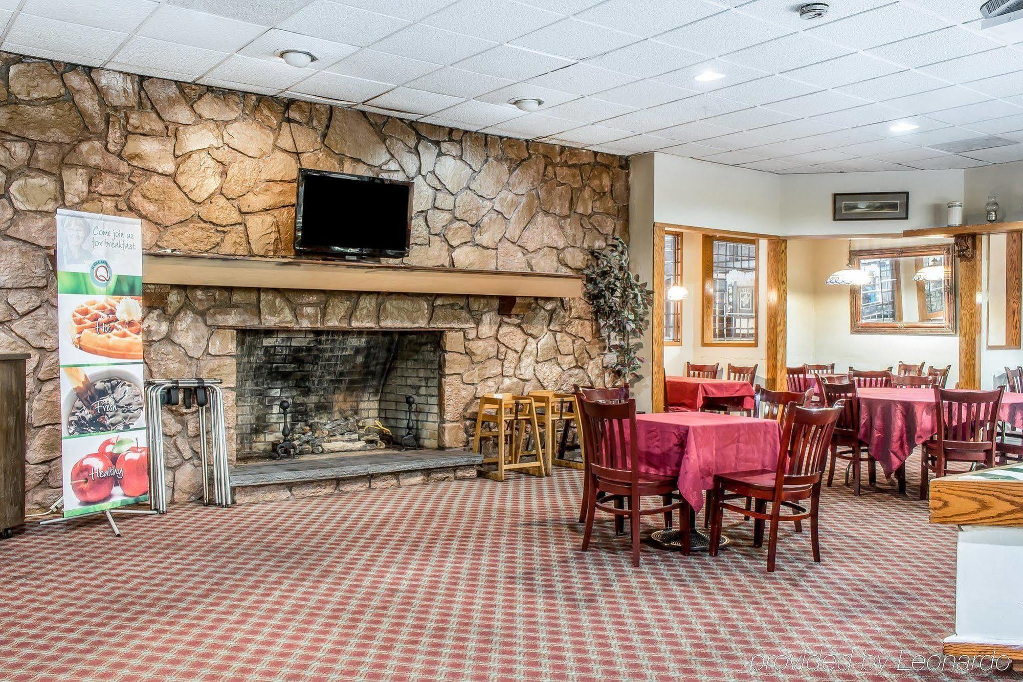 Fairbridge Inn & Suites Poconos Stroudsburg Exterior photo