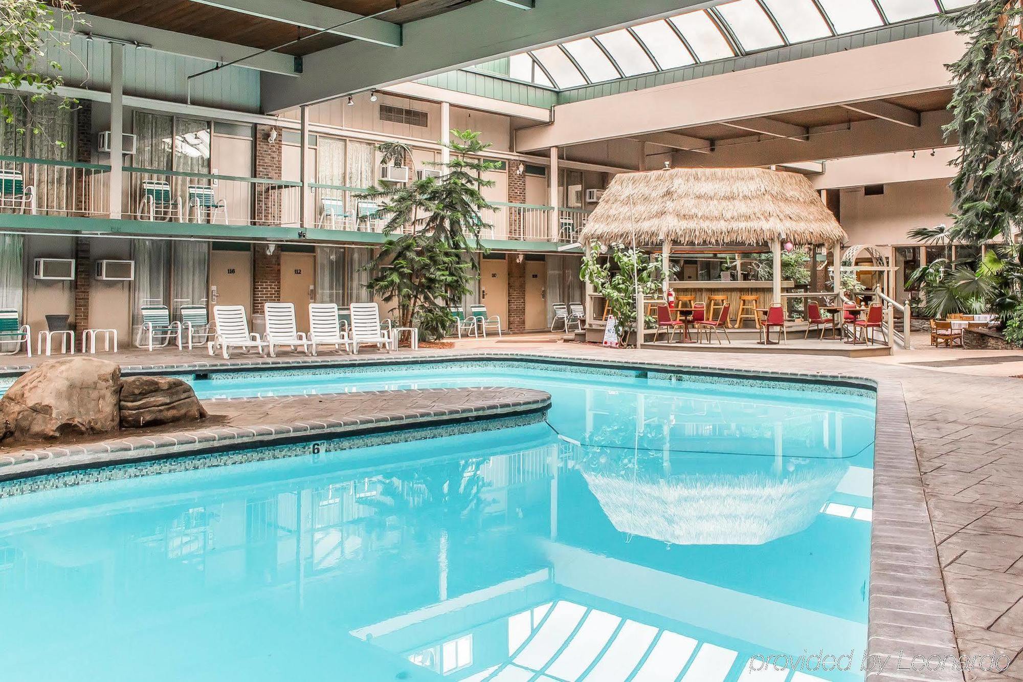 Fairbridge Inn & Suites Poconos Stroudsburg Exterior photo